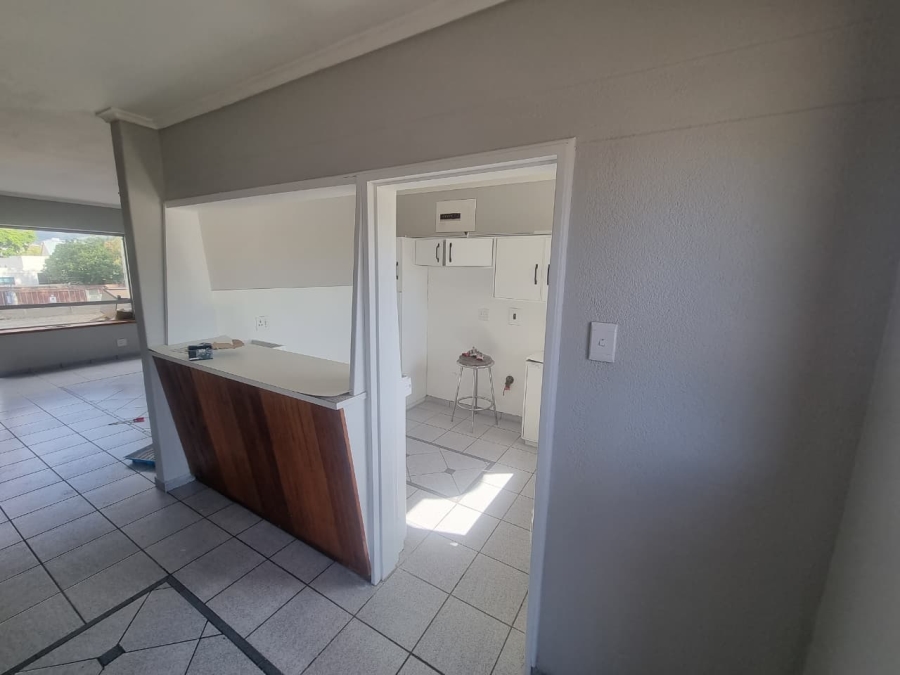 To Let 2 Bedroom Property for Rent in Claremont Western Cape
